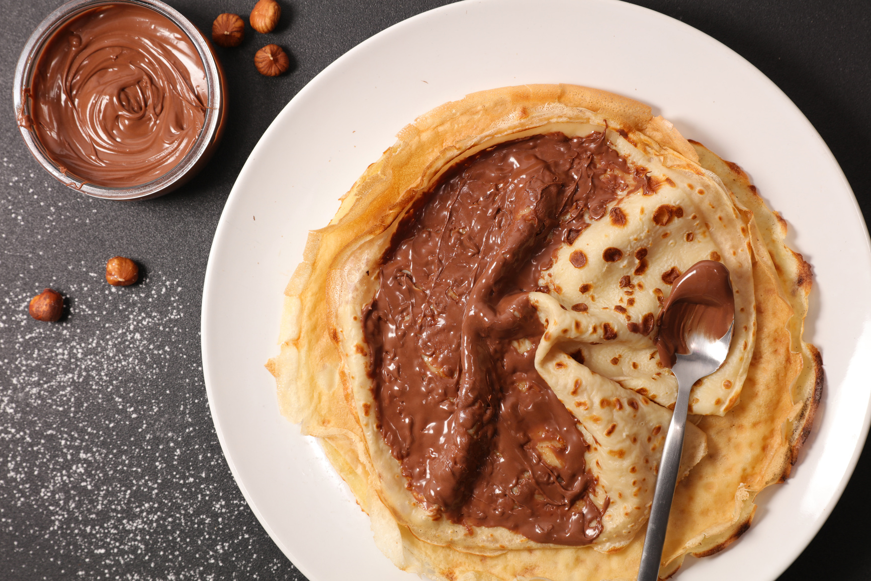 crepe with chocolate spread